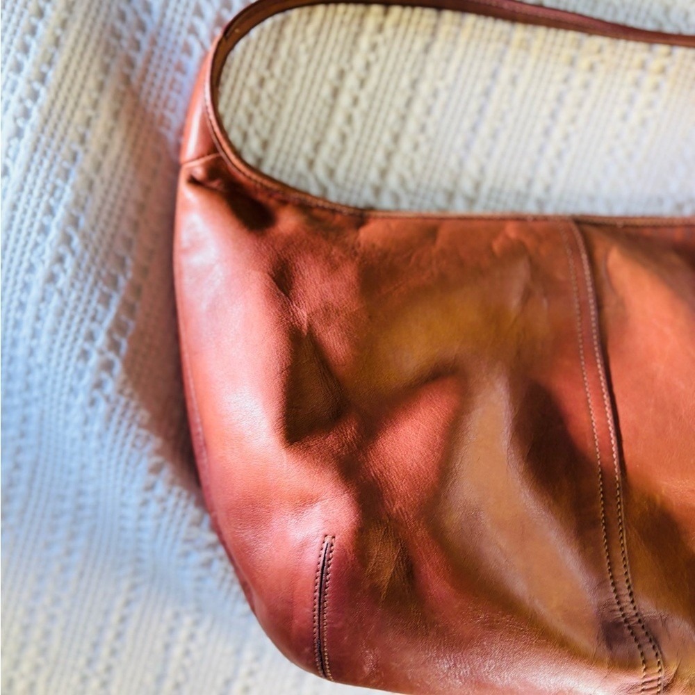Coach‎ Vtg Brown Leather Crescent Moon Handbag Shoulder Bag Y2K Tassels - Picture 6 of 15